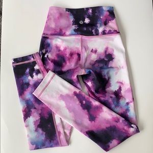 Lululemon Wunder Under 25”